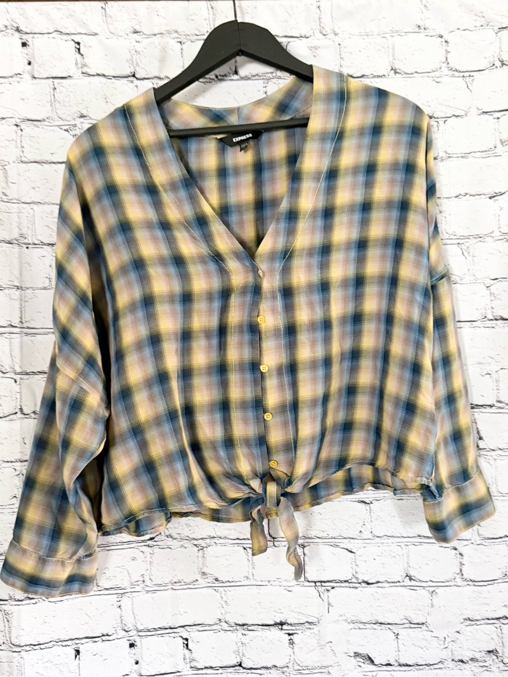 EXPRESS. Plaid top. Size S